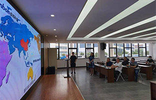 集萃（昆山）工业升级增进中心携电子科技大学专家赴乐投Letou光电开展产学研对接